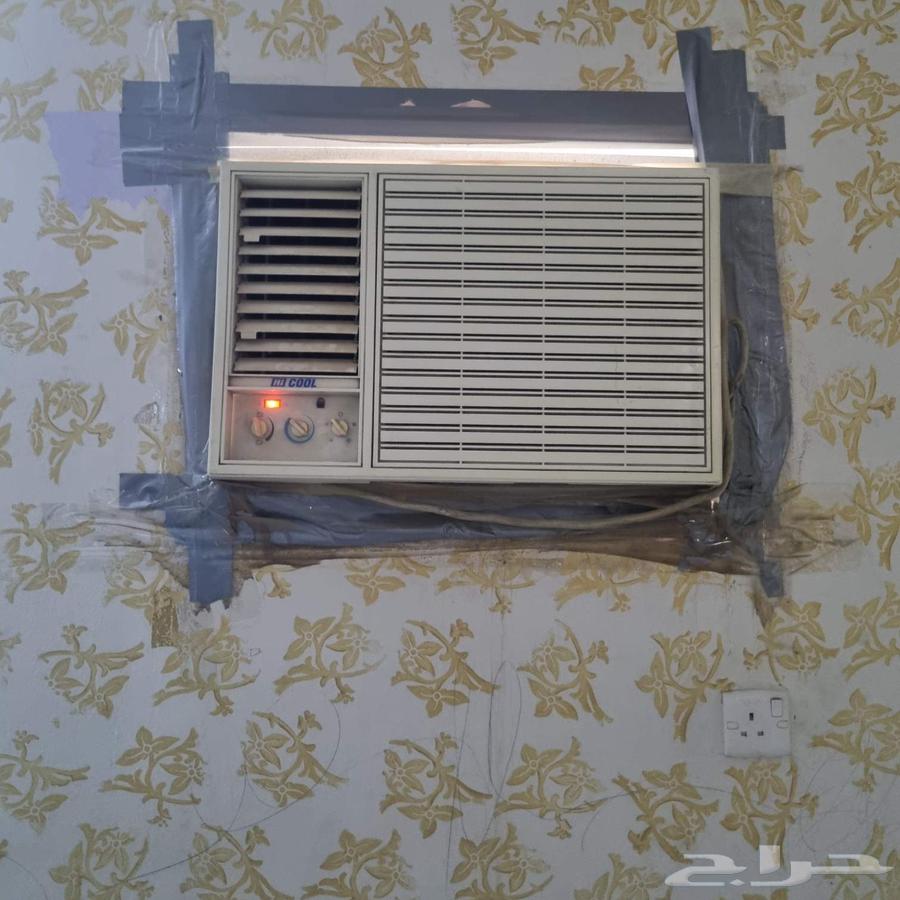 Hi Cool air conditioner, hot and cold, 18 excellent cooling, located in Al Nahda.63421447011843111