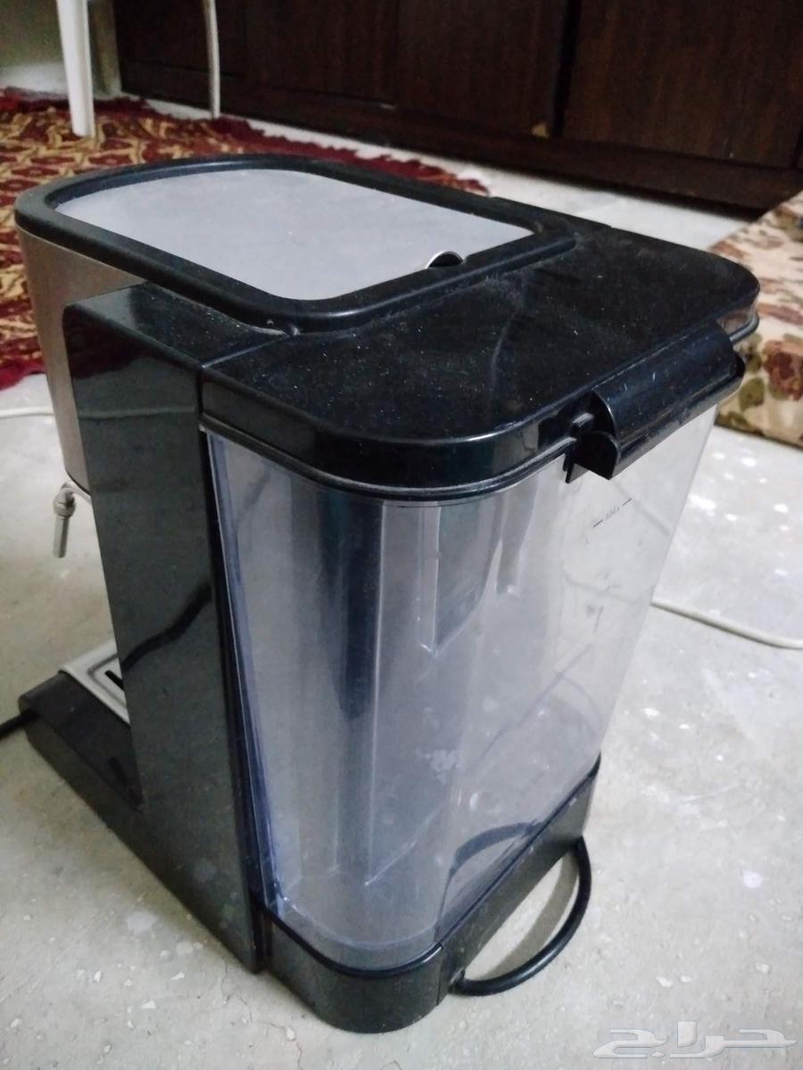 For sale: a Homex espresso machine that needs maintenance.63420463492483112