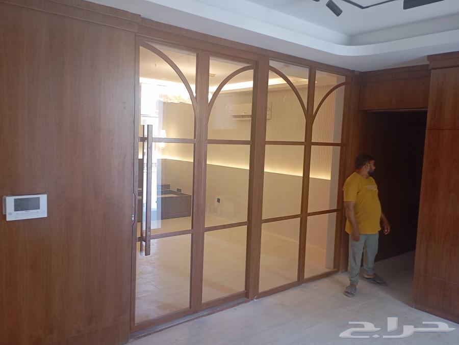 aluminum  glass63034449445634112