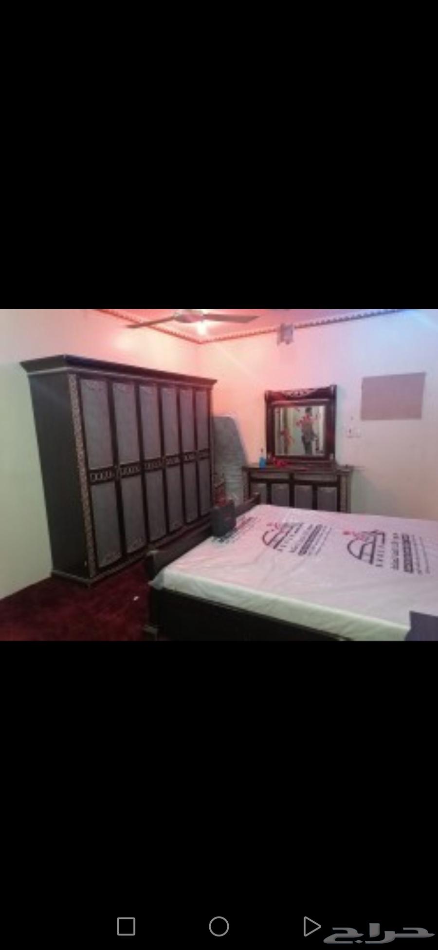 Home and office furniture and carpet installer teacher63032710308482111