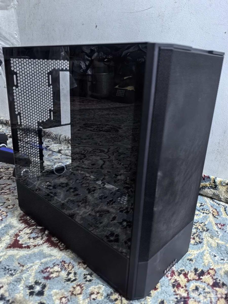 lian li case 20763419705474435111