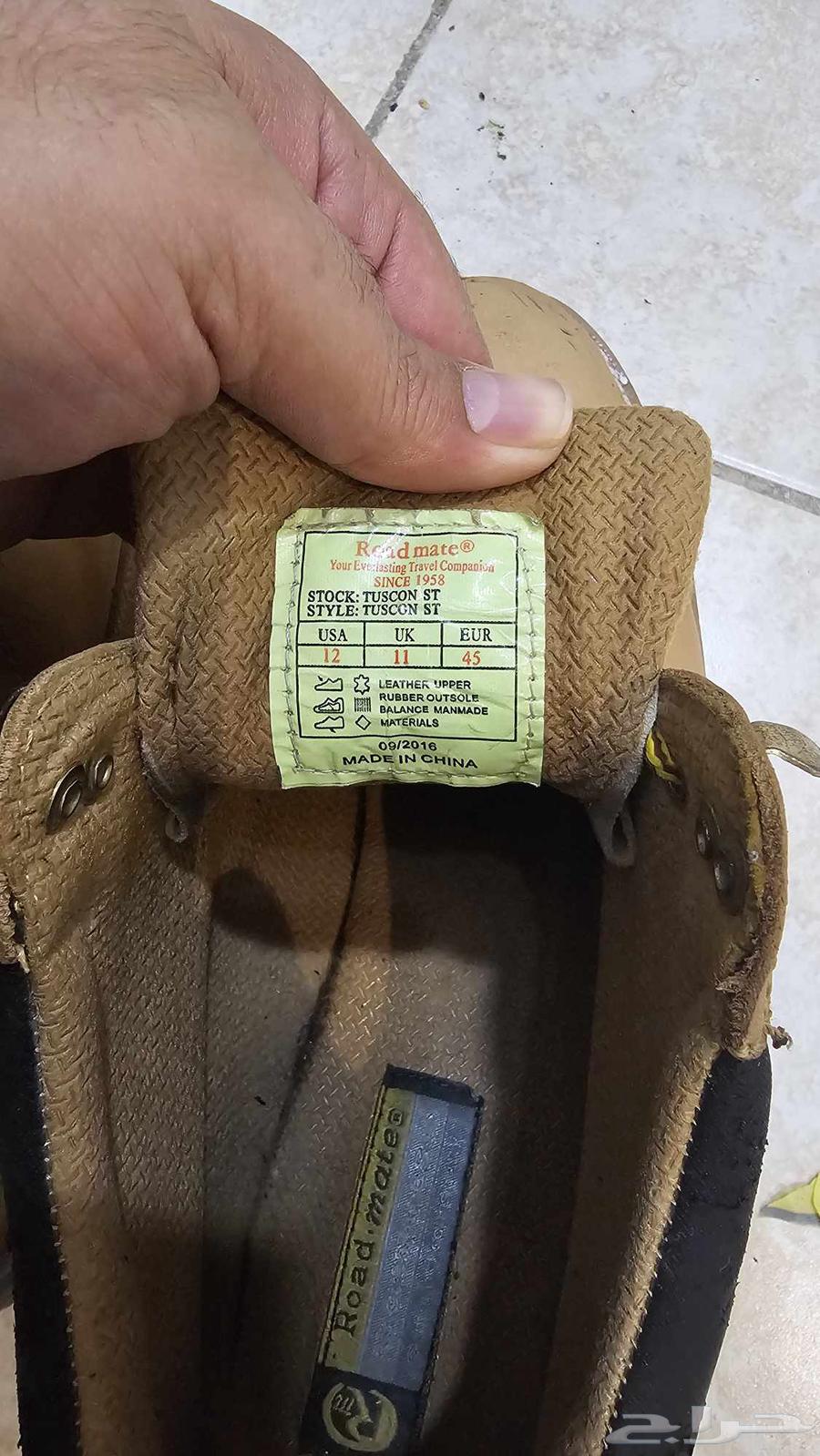 Red Meit safety shoes size 4563416625909635111