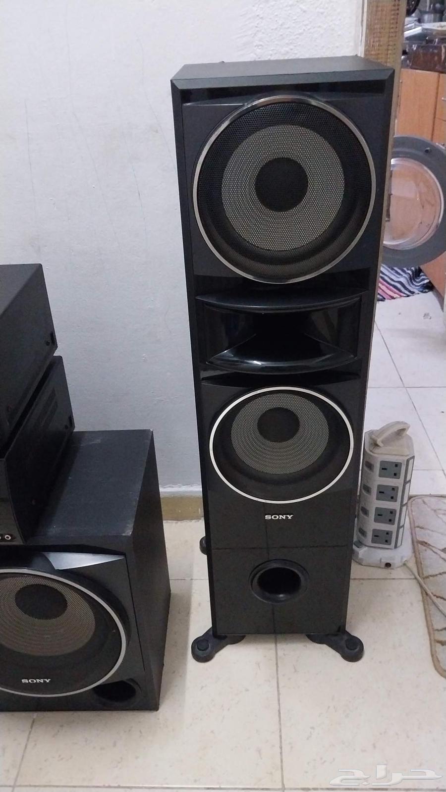 SONY MODEL NO. STR-KM5500 Sony speakers with subwoofer63419759625601112