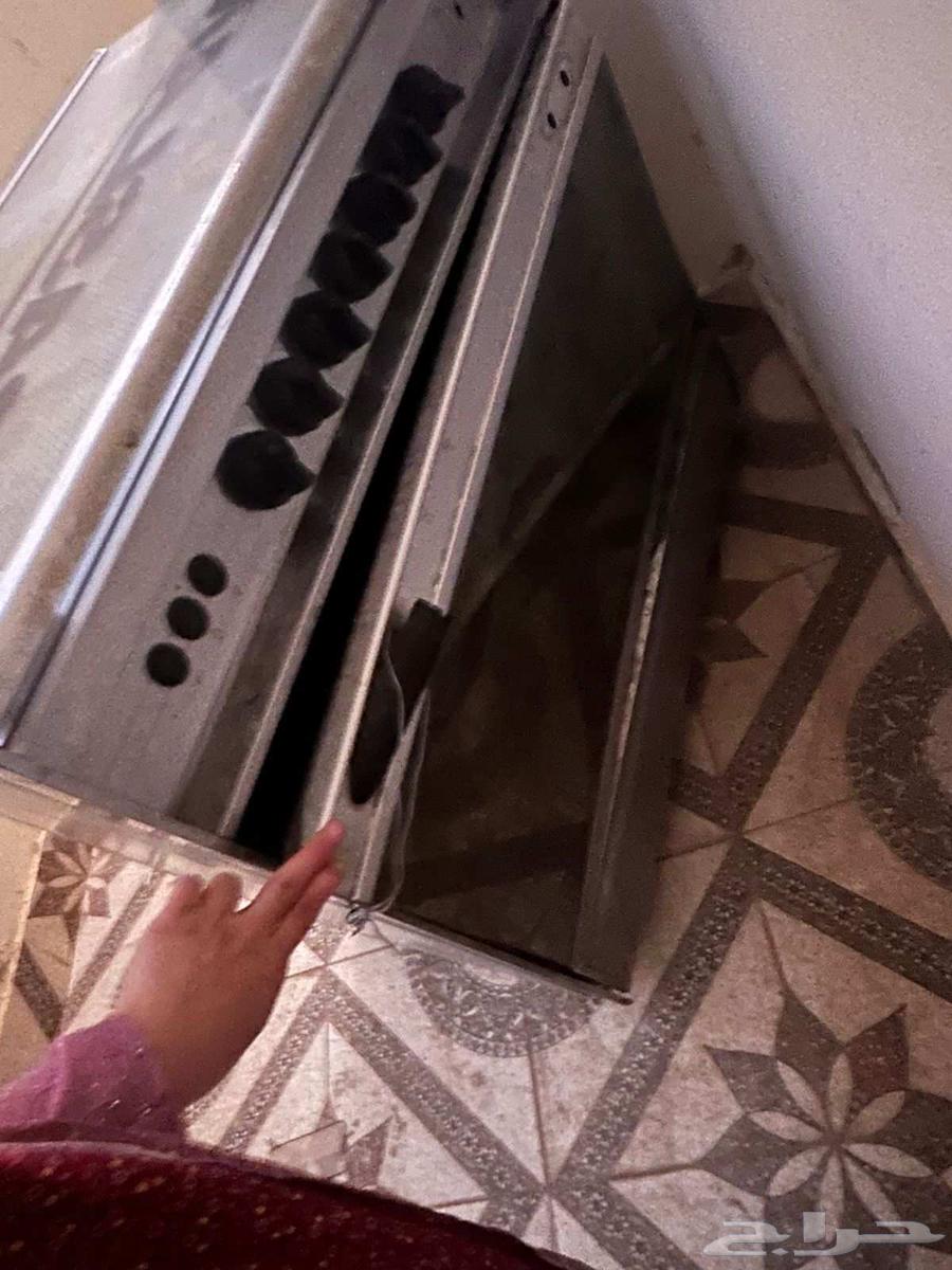 فرن طبخ منزلي مستخدم جديد ا ريال اذا بتجيب 300 كاش تعال شيله63414220364290112