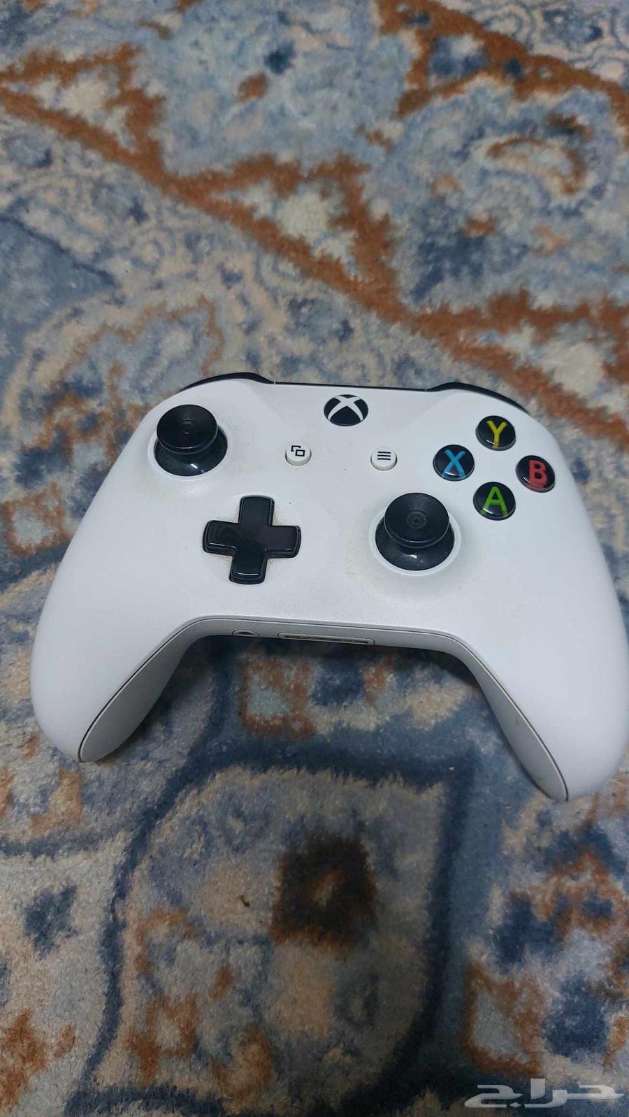 Xbox One controller, 150 SAR, working63414291705859114