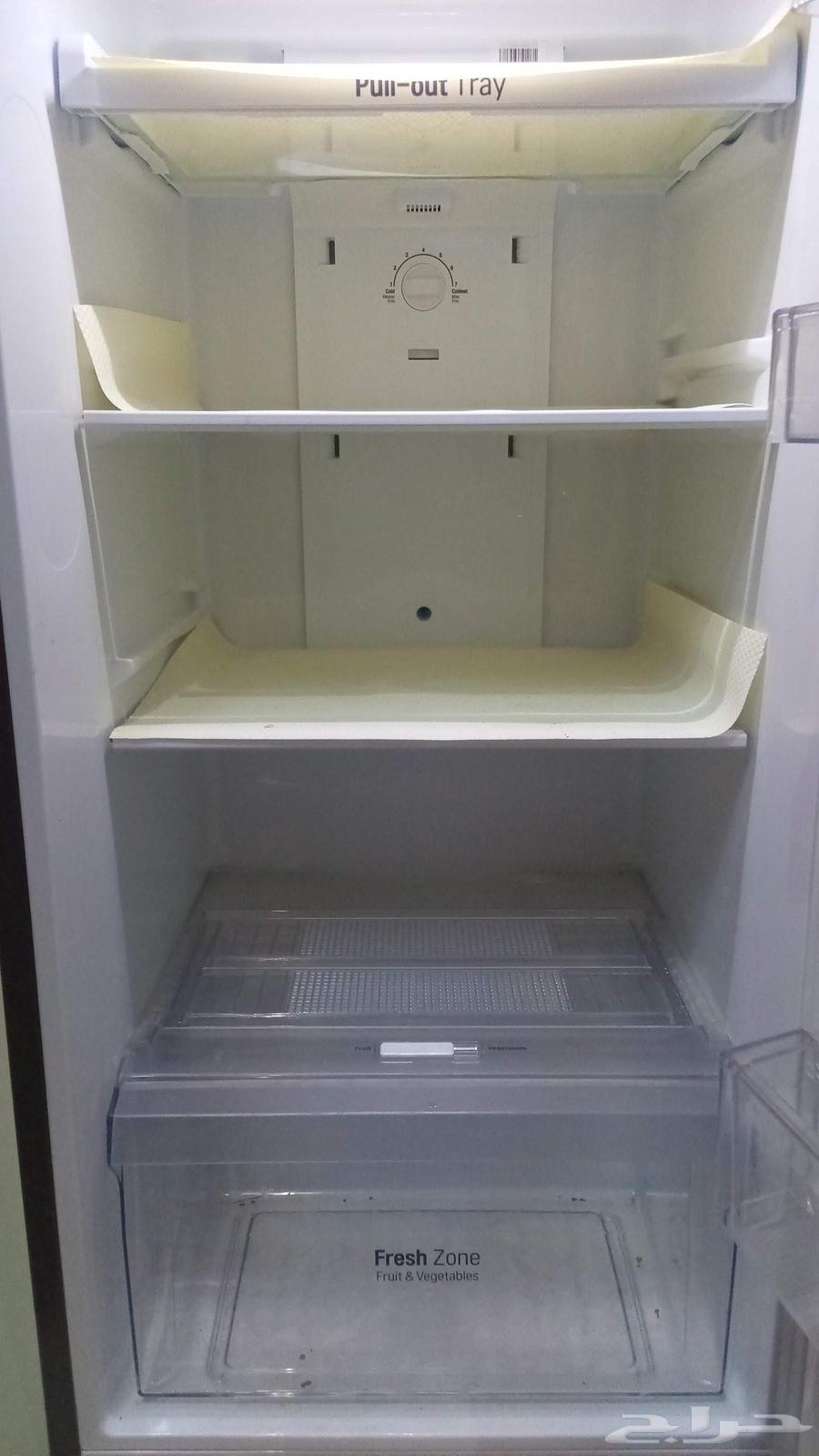 Very very clean LG refrigerator63417721865345113