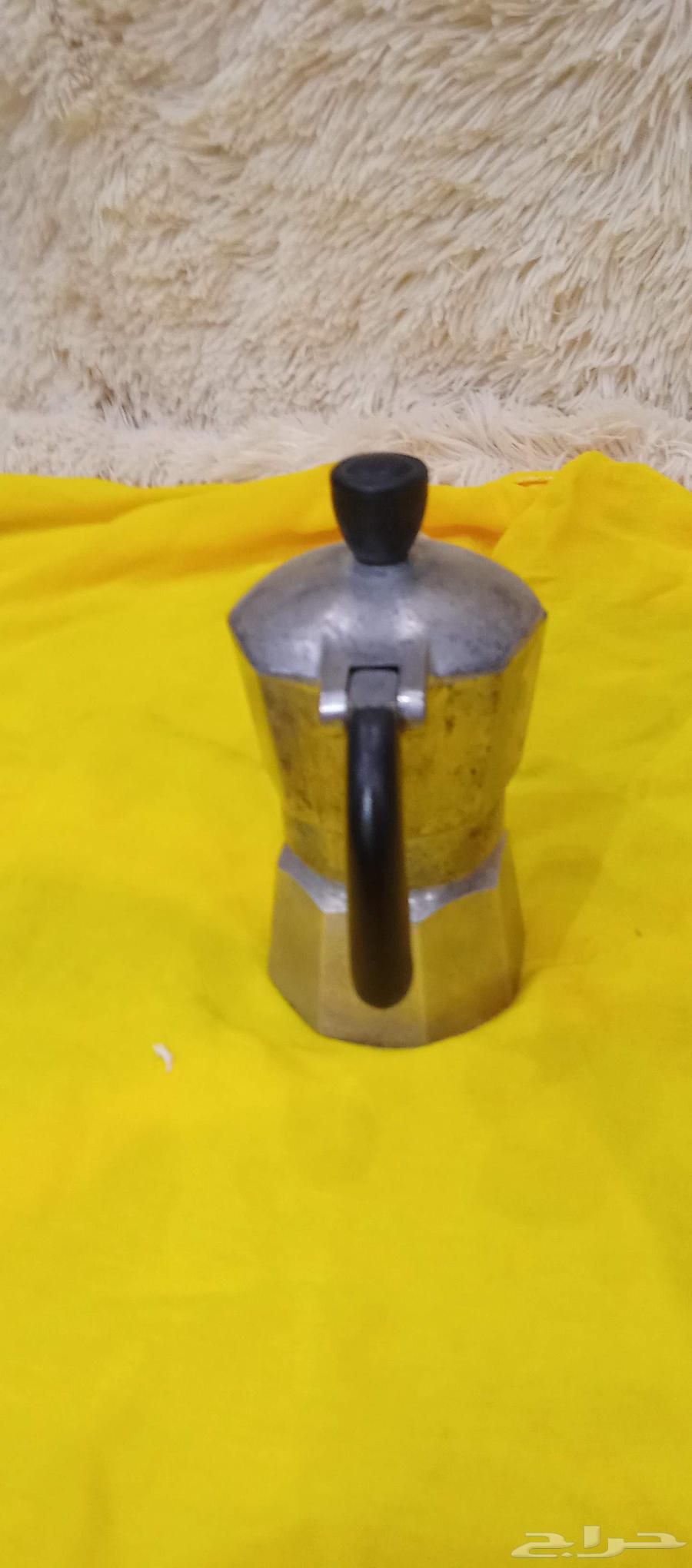 Italian coffee production has a manufacturing history.63414514855939114