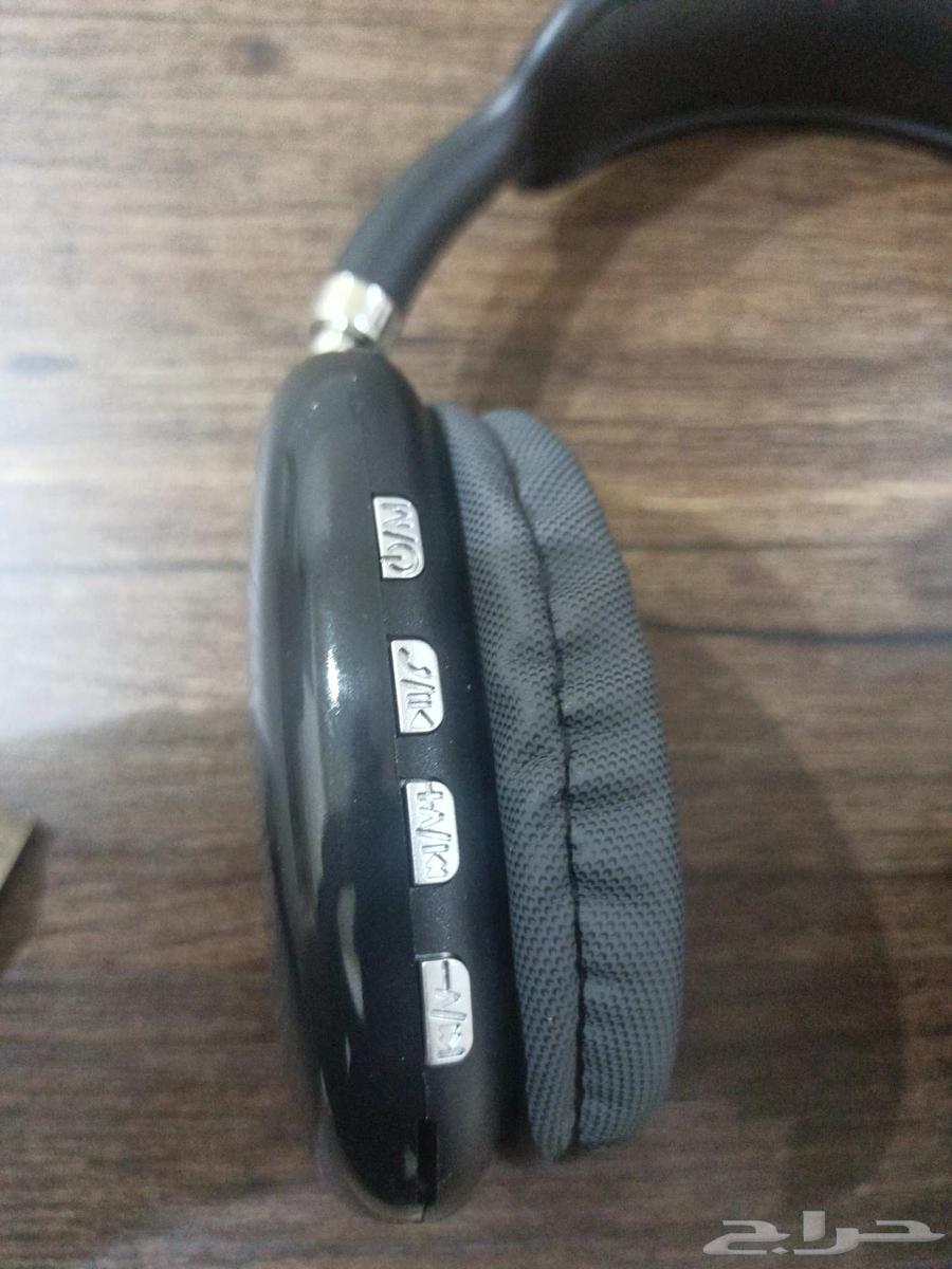 New Bluetooth earphones, clean and without any issues63416491270787112