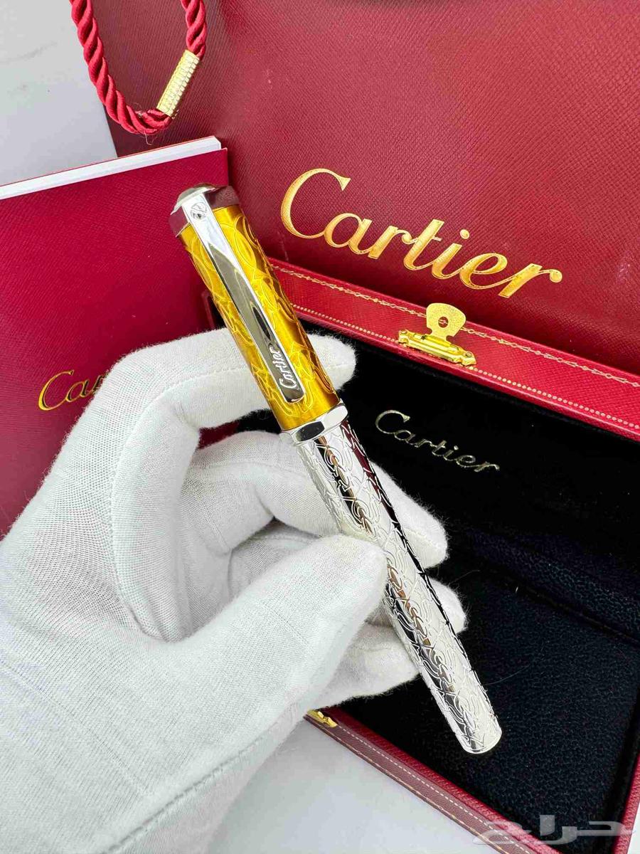 Cartier Santos watch model with open cover and escape63415434262402113