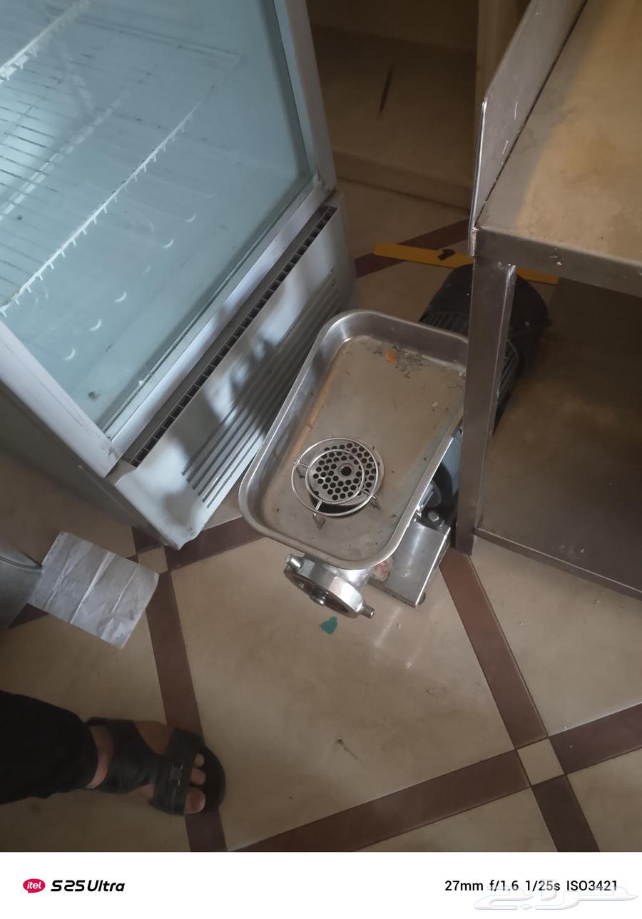 فرصه استثماريه واغراض بوفيه للبيع المهمتم يتواصل معي63440778737923112
