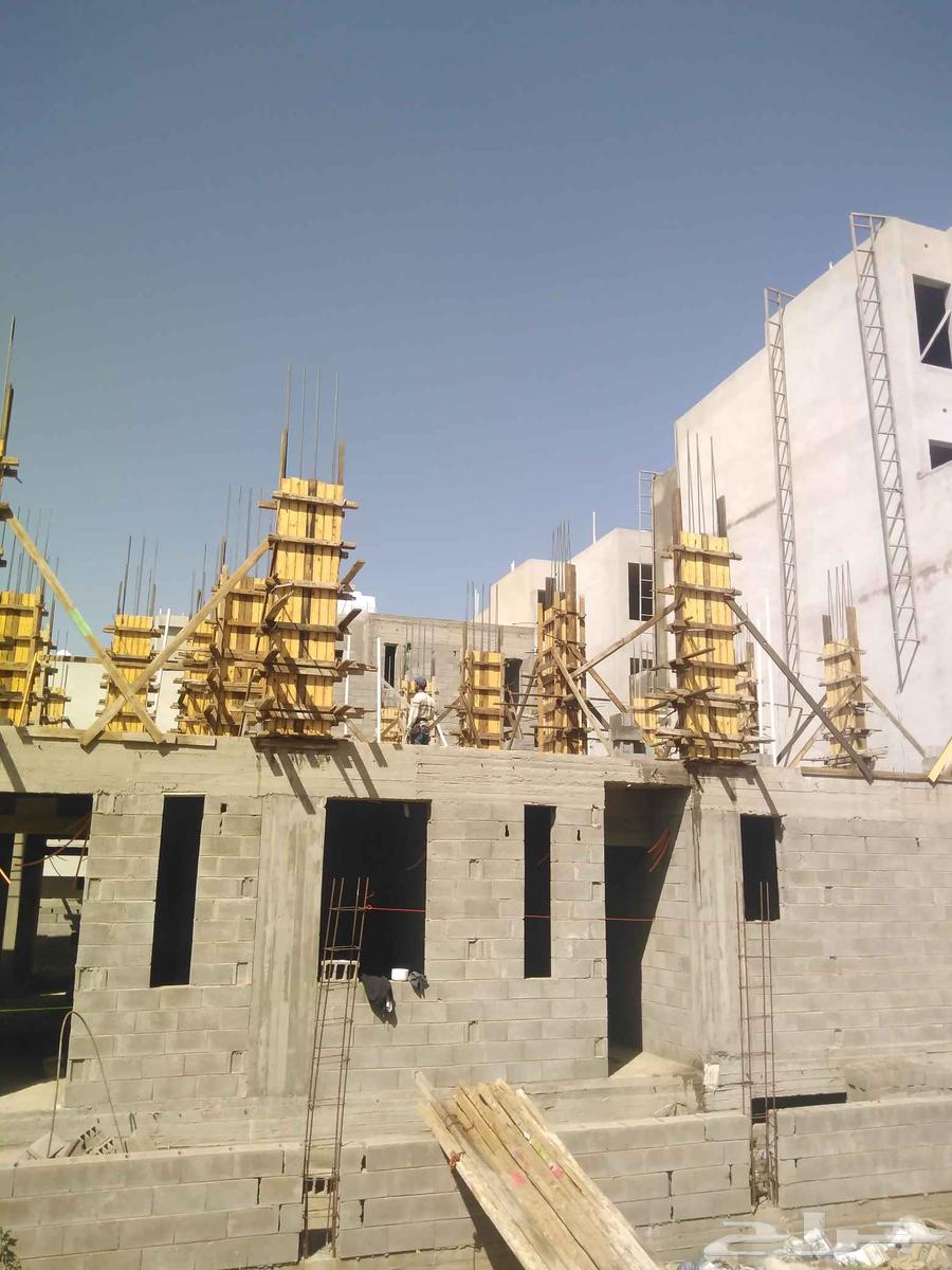 An Egyptian contractor, the price per meter suits you. Working bone, working with the family.63032710984705113