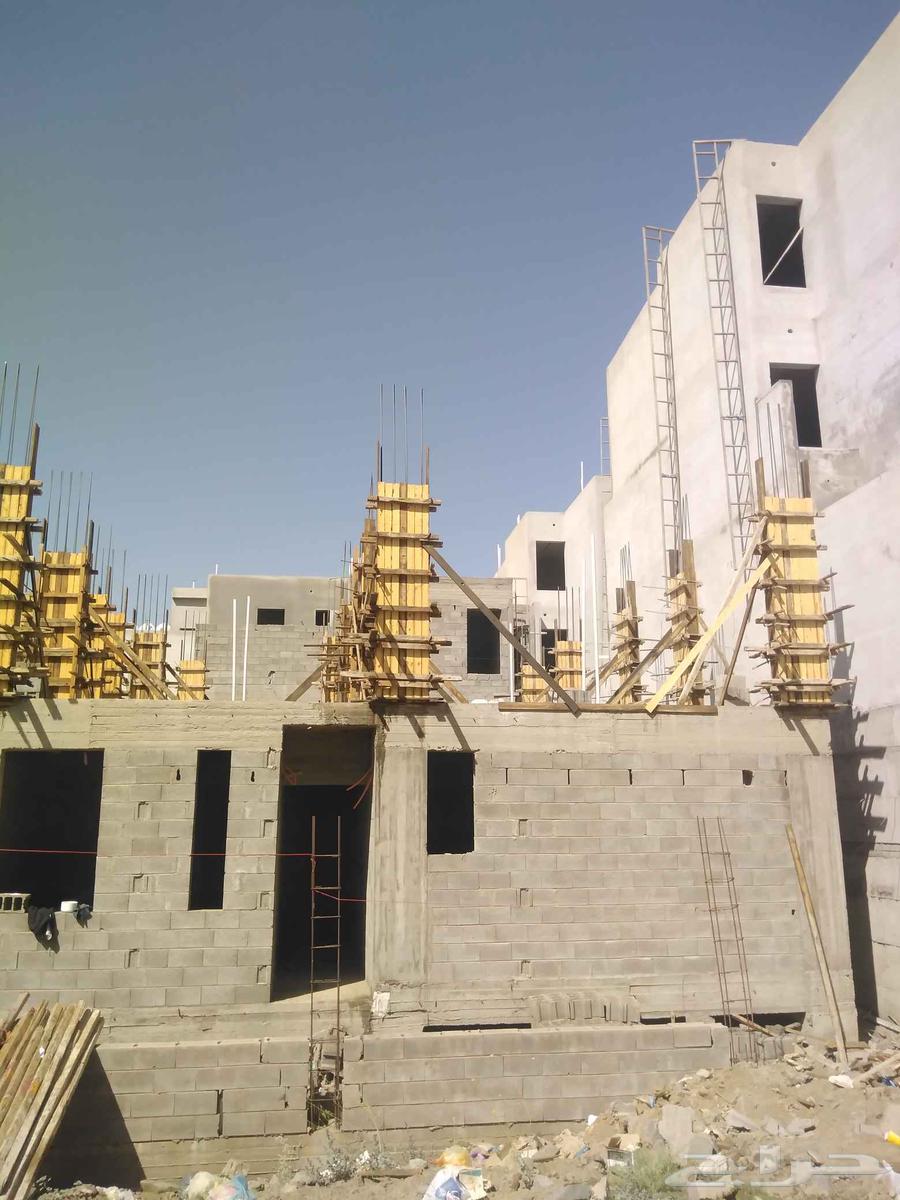 An Egyptian contractor, the price per meter suits you. Working bone, working with the family.63032710984705112