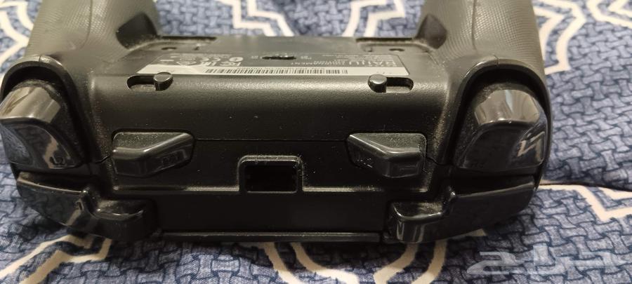 Sony hand 463417054016258113