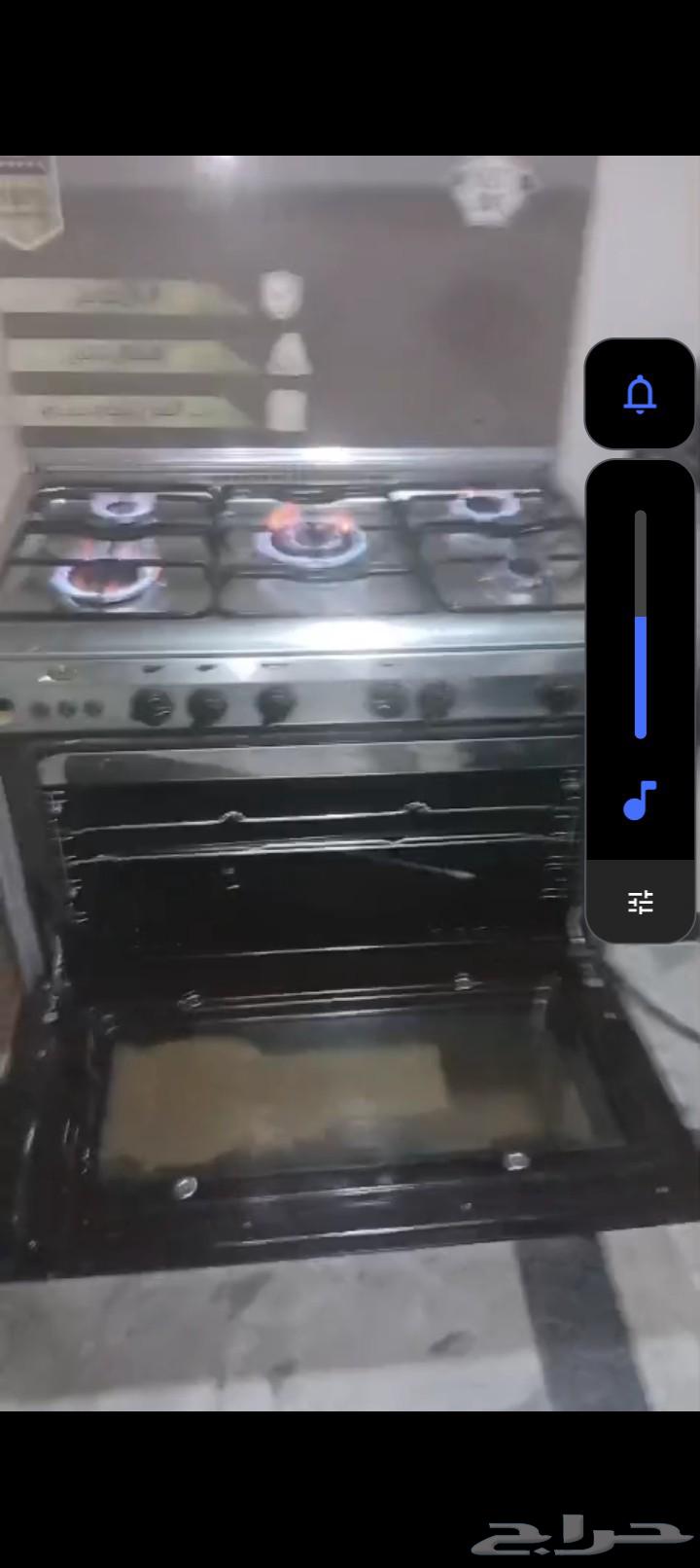 Used clean oven with five burners, price 600 SAR63414514918786111