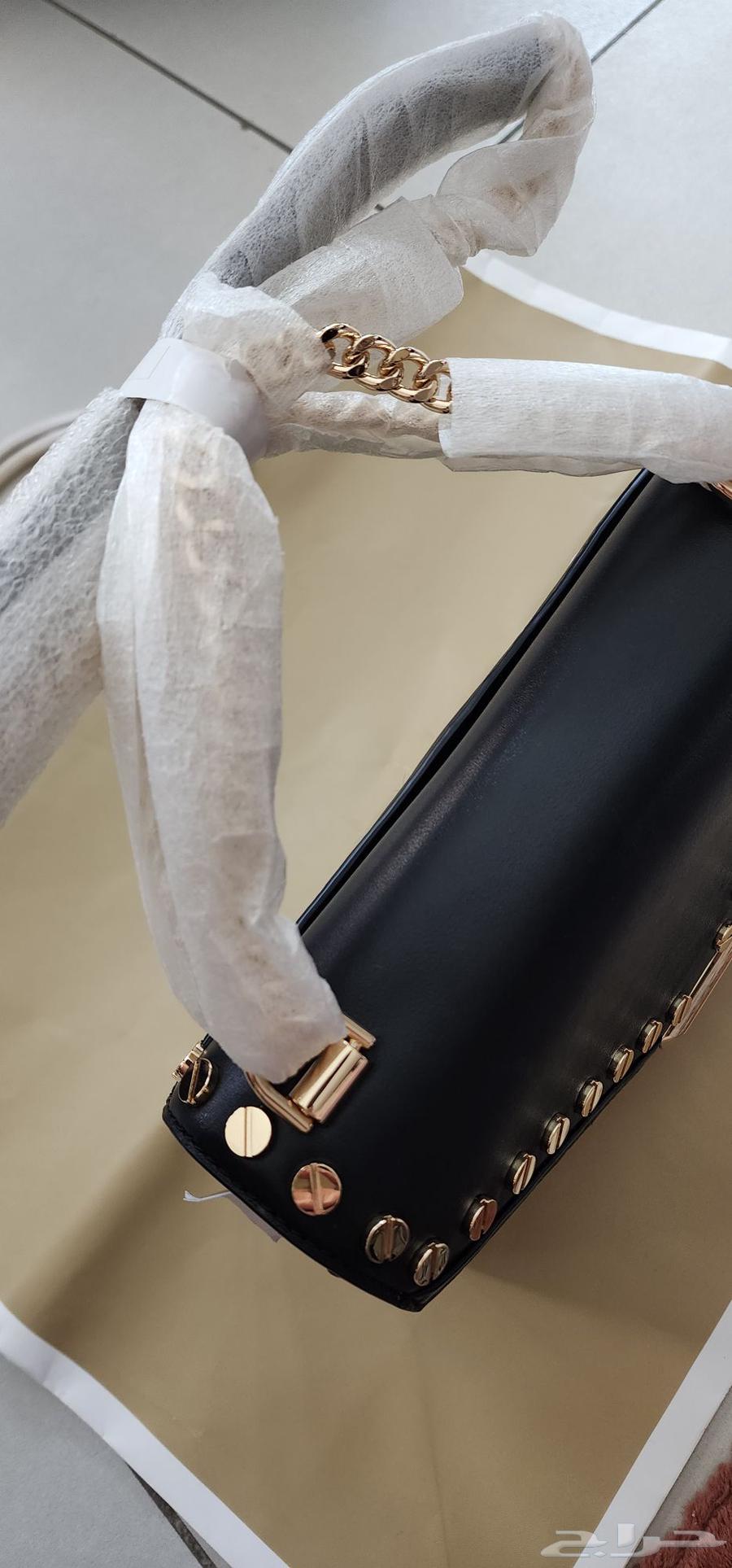 حقيبة Michael Kors جلد أسود مع معدن ذهبي  أصلية من أمريكا63416379097347114