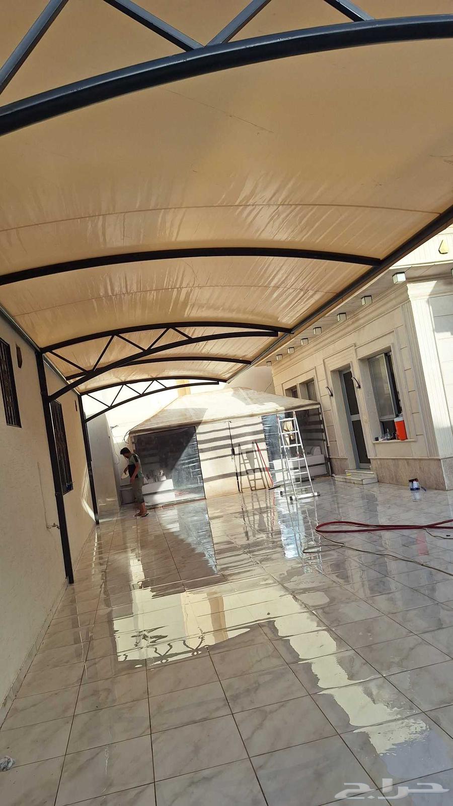 We also offer various awnings, including fixed and movable car awnings.63034029956226114