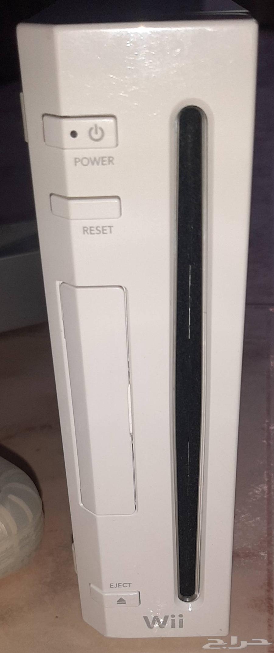 جهاز Wii مع جميع ملحقاته مع قاعدة63409728490115112