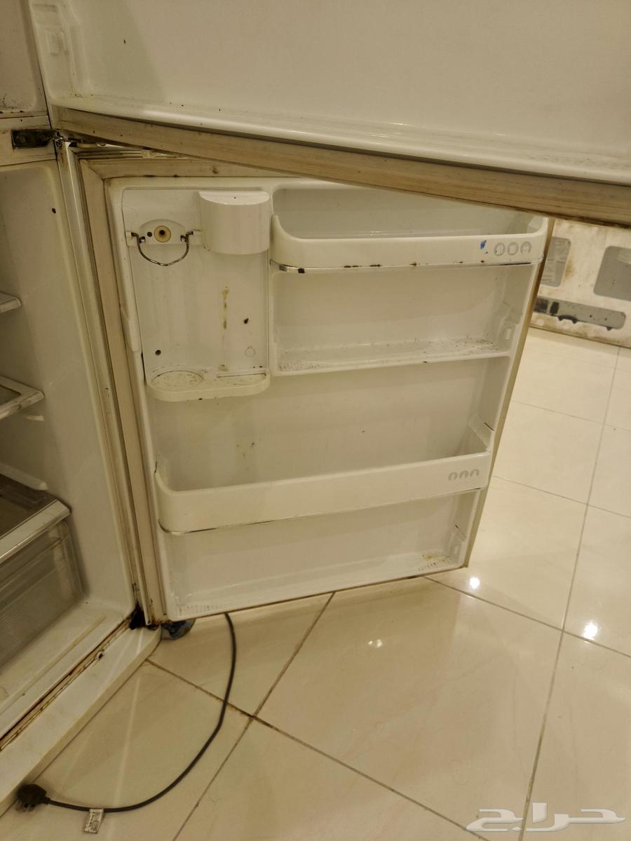 ثلاجة LG مستمعله للببيع لتواصل63411009917057113