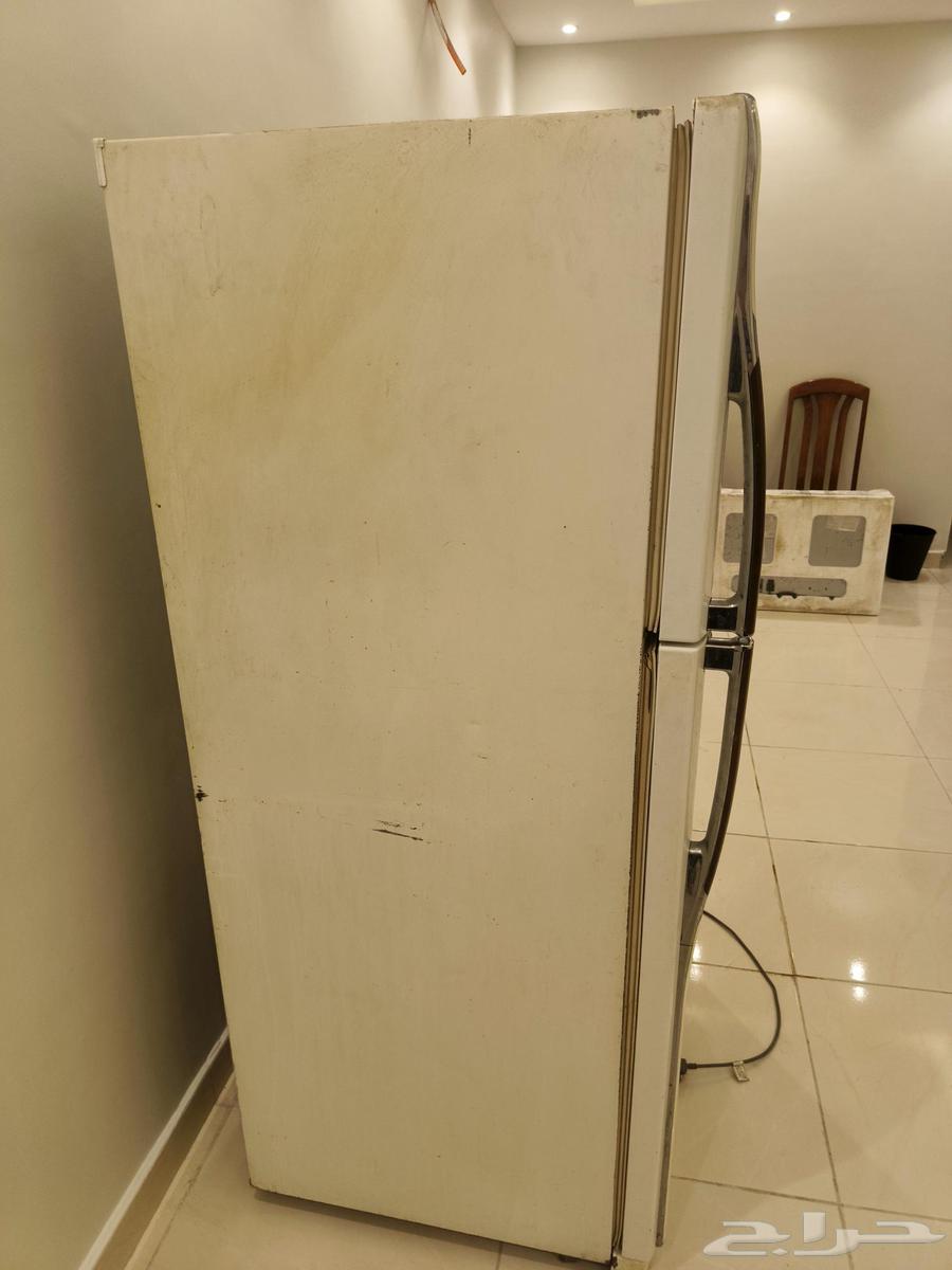 ثلاجة LG مستمعله للببيع لتواصل63411009917057111