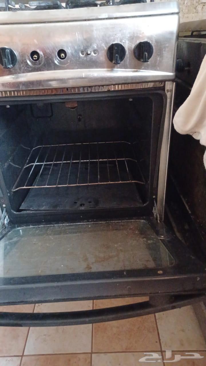 Four-burner stove. Working in good condition63409820684034111