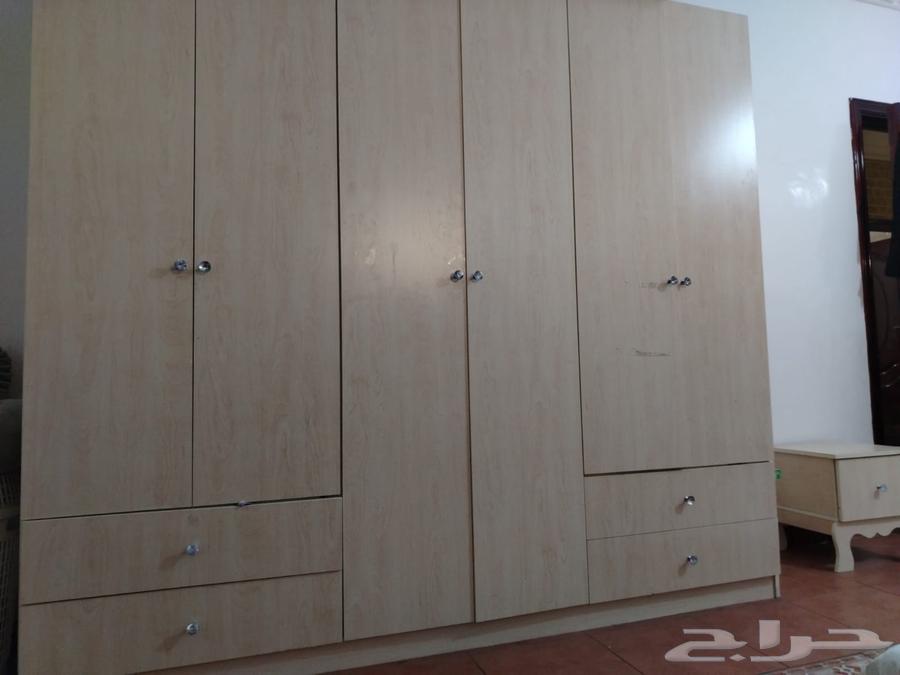 ترحيل بضائع ونقل اثاث ودبش عروسه وعفش مع الفك والتركيب63031854241409111