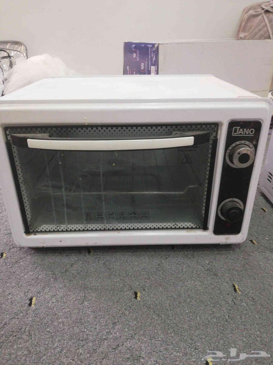 Oven with microwave for sale. The oven is working and clean, the microwave is 0.634044881665301110