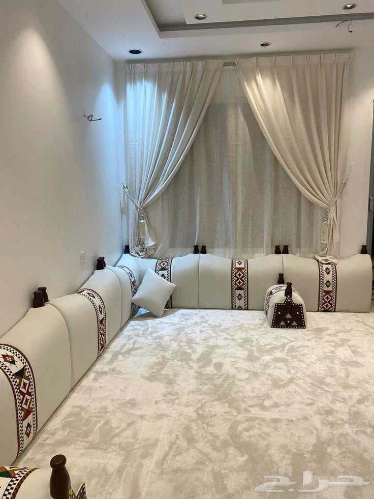 Furniture details. Sofa. Custom-made sessions63034030773634112