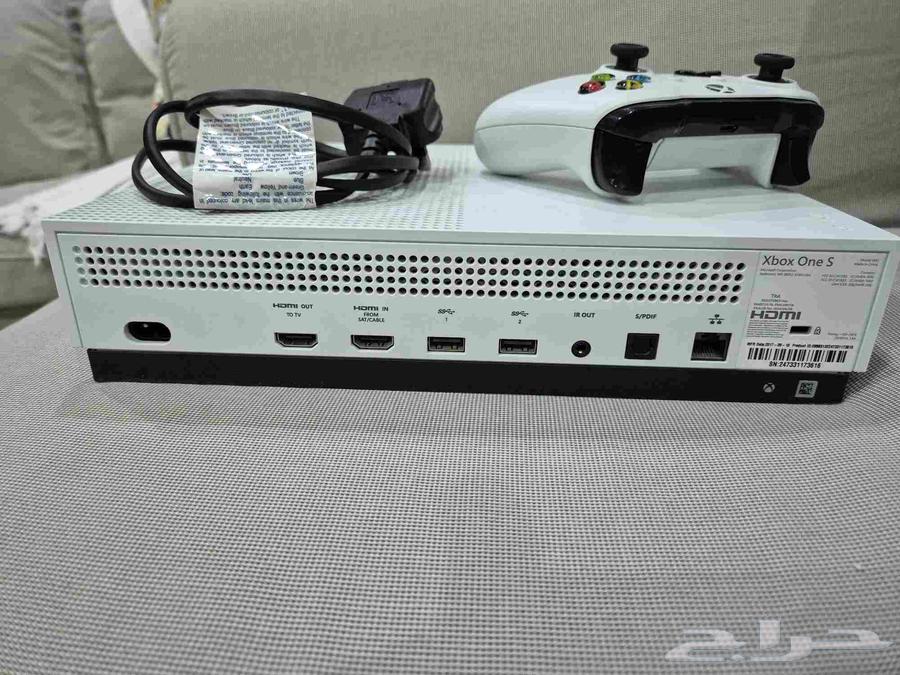 جهاز Xbox One نظيف جدا ما استخدم63378040647170112