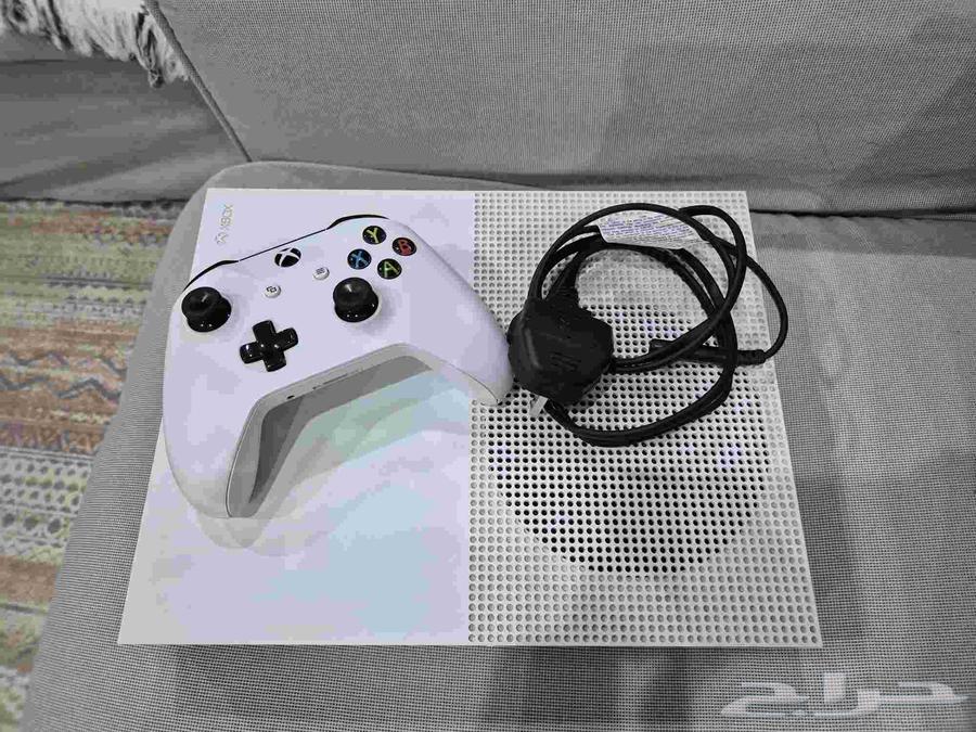 جهاز Xbox One نظيف جدا ما استخدم63378040647170110