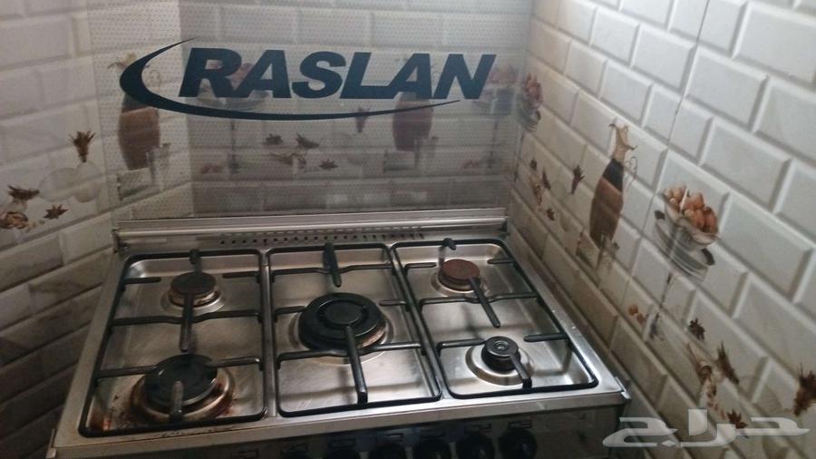 ثلاجه كبيره وثلاجه وسط وفرن مع انبوبة غاز نضيفه وشغااله63377903801345113