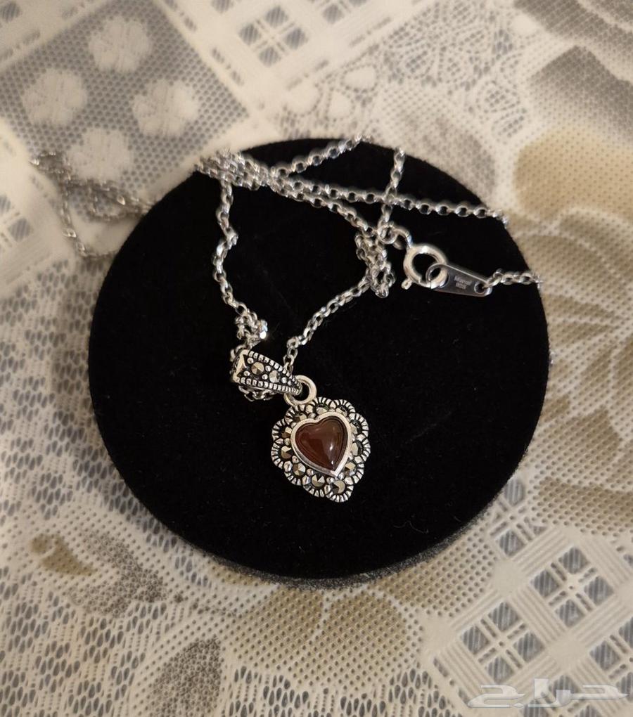 Classic silver chain and pendant with natural agate stone63375011379714114
