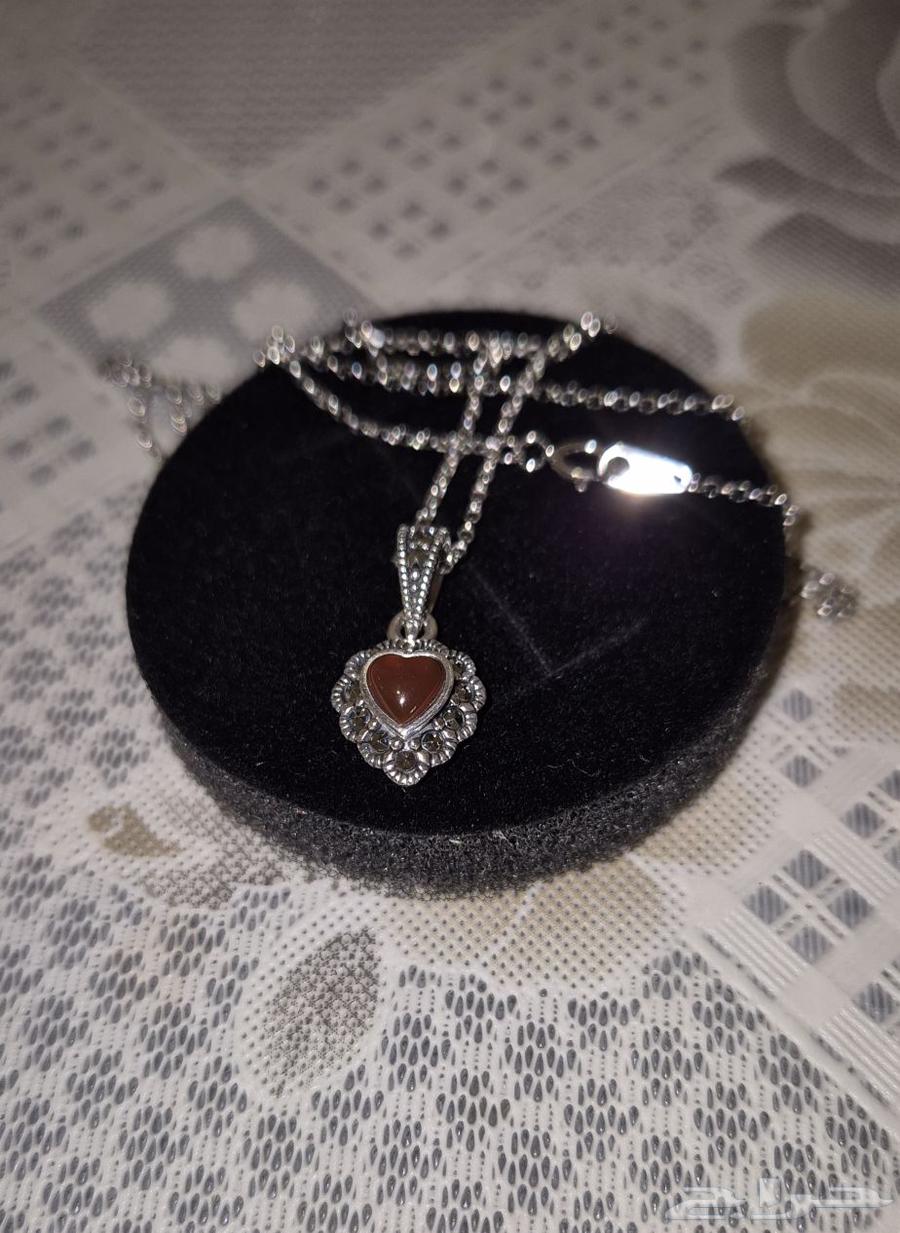 Classic silver chain and pendant with natural agate stone63375011379714113