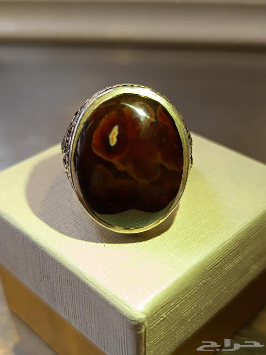 Yemeni agate ring, carved, engraved, and illustrated.63374565612931111