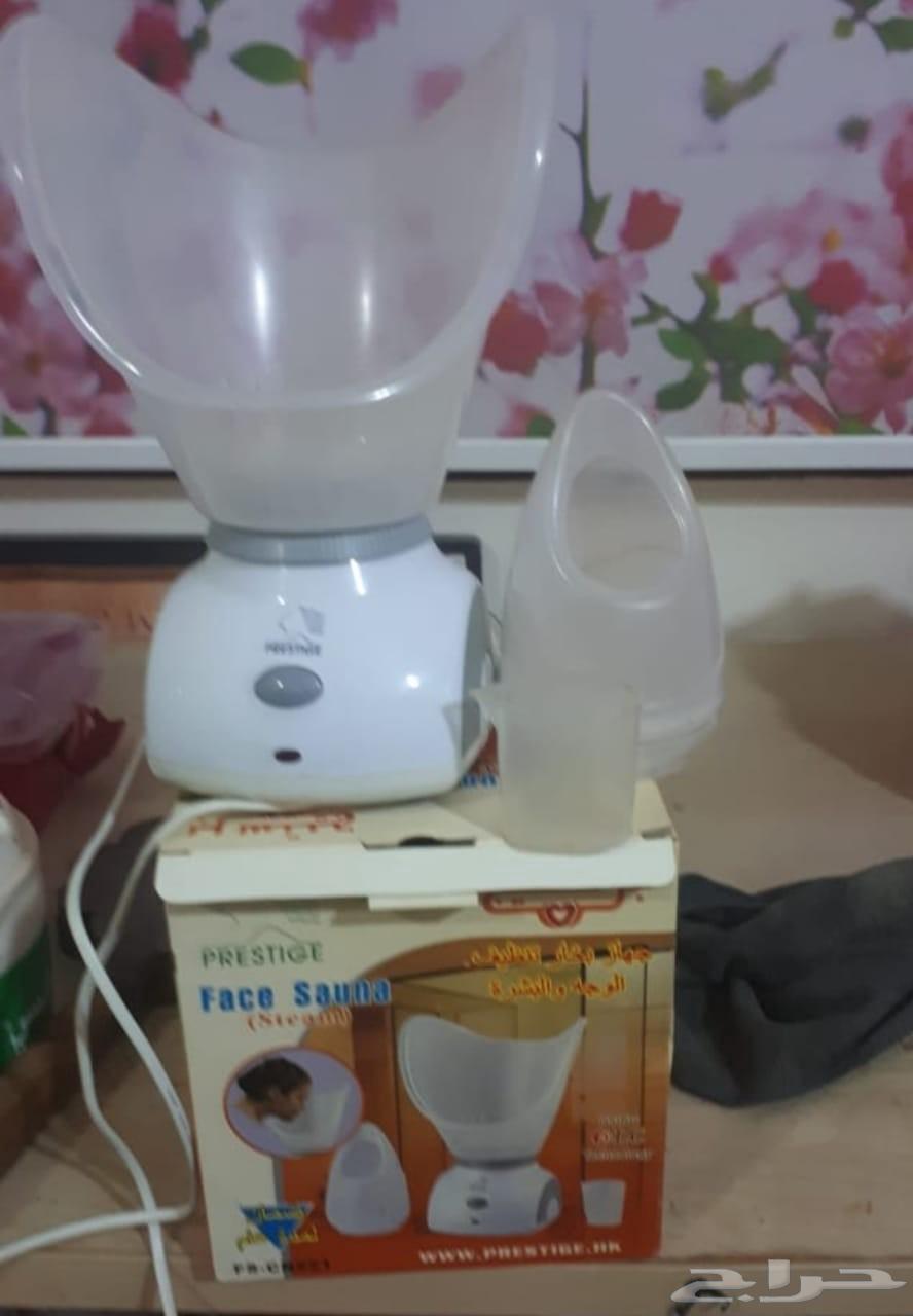 The Beauty Blender cleans and purifies the skin while enhancing its appearance.633650840591371118