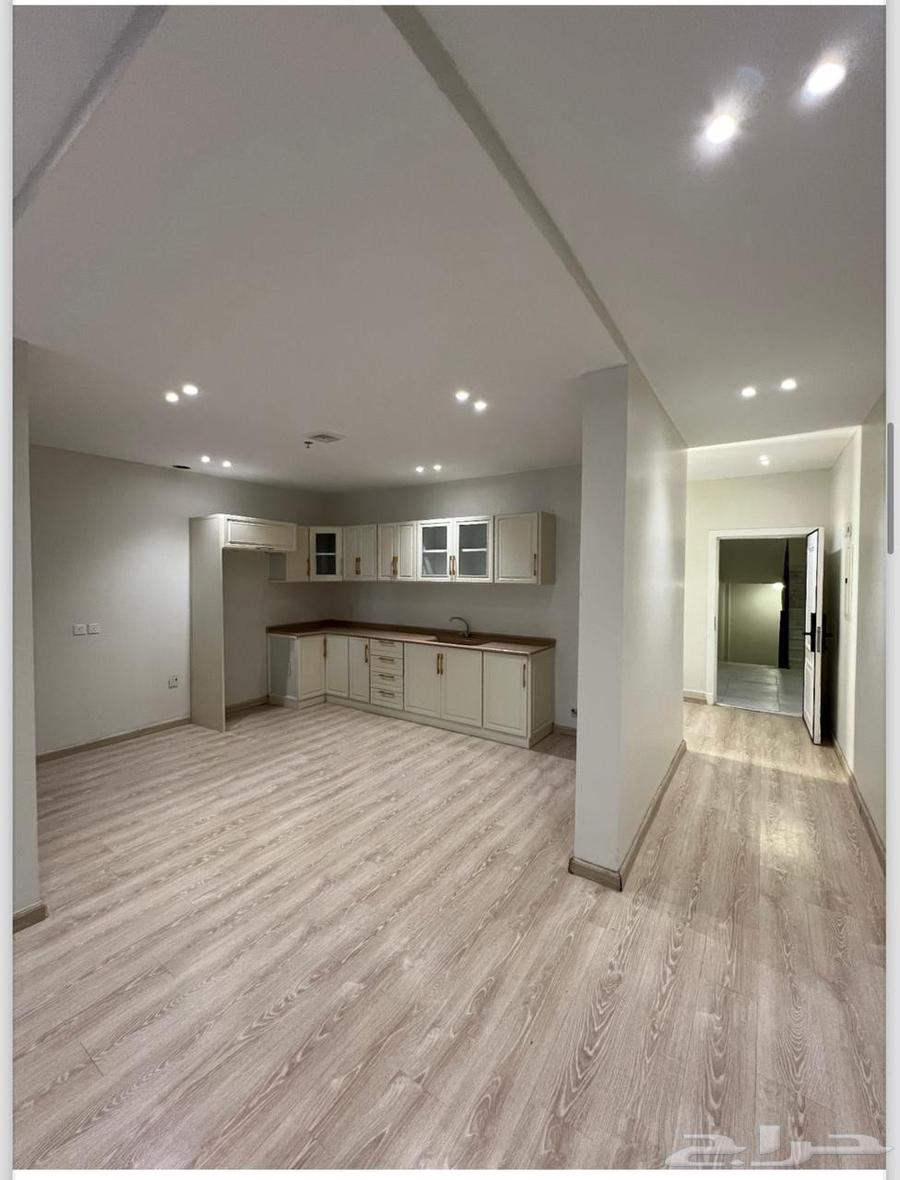 شقة حديثة للإيجار   الحمراء (قرب جسر البحرين) Modern Apartme63363253848578112