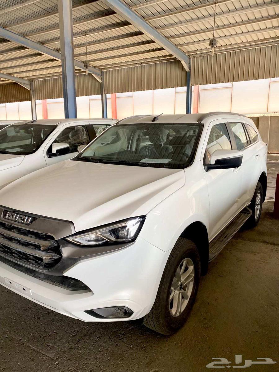 Isuzu MUX Jeep 202363614884674690112