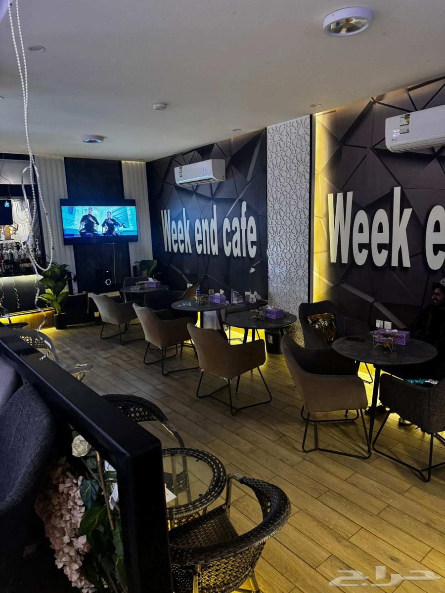 Cafe for kissing with equipment or without63352777455234113