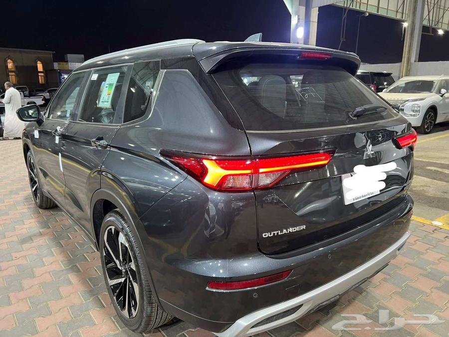 Mitsubishi Outlander Half Full 202563614742029058113