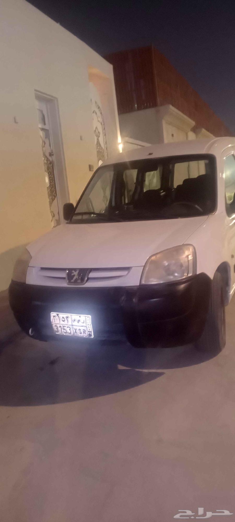 peugeot 2013 Urgent sale. eng.. gare ok . ac ok63614548658435111