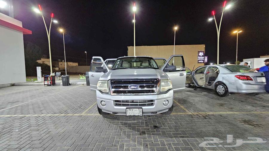 فورد اكسبديشن نظيف 201063614885827586111