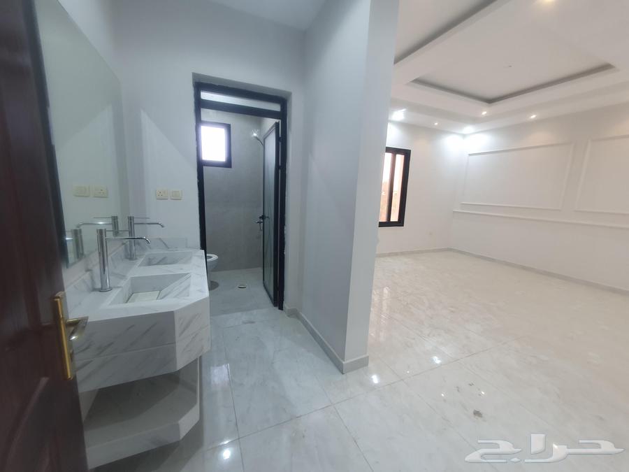 للبيع شقه تمليك جديده علويه فى حى النور بالدمام633574337303071126