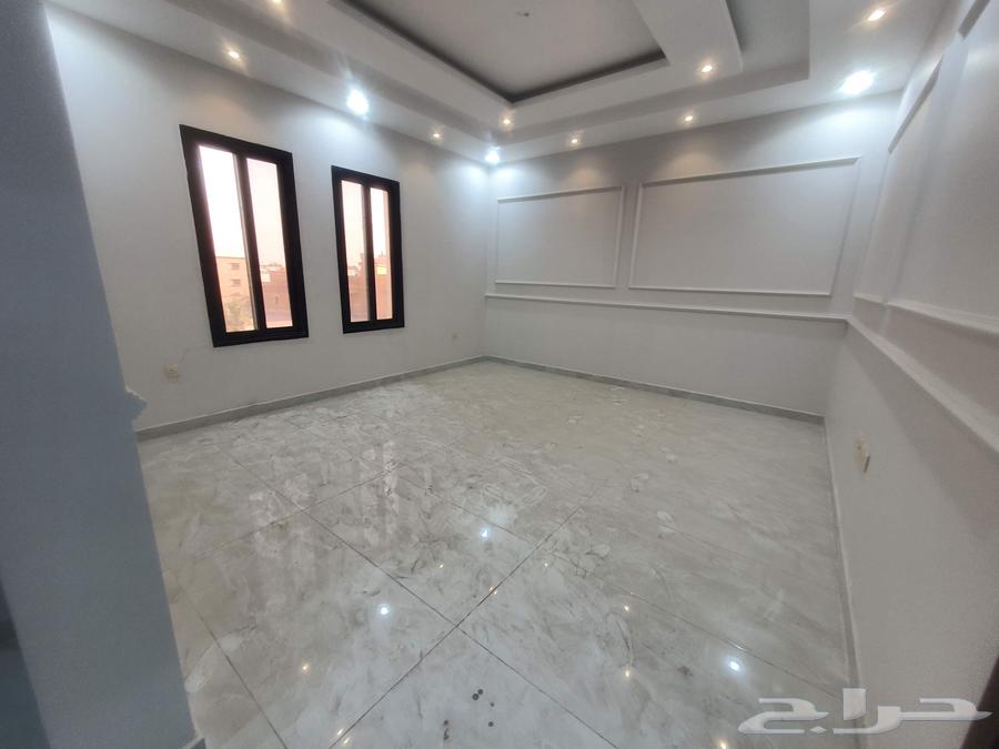 للبيع شقه تمليك جديده علويه فى حى النور بالدمام63357433730307111