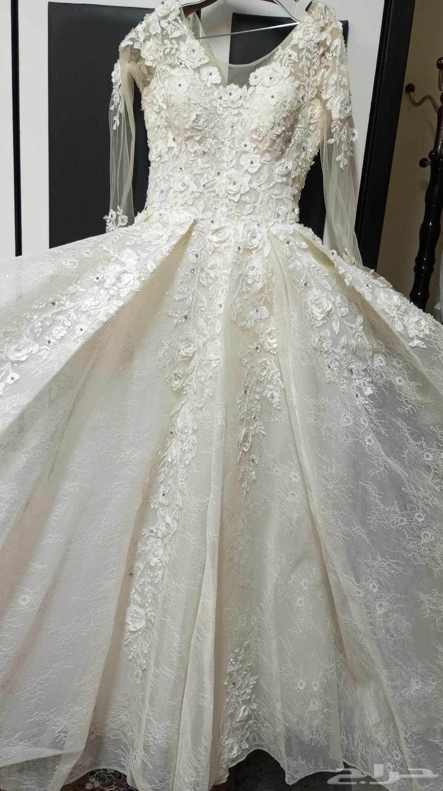 فستان زفاف وفساتين سهرة نظيفه للبيع المستعجل63351622609281111