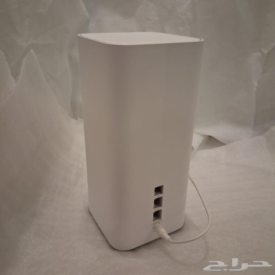 Huawei 5G CPE Pro 3 router, model H138-38063351618000257111
