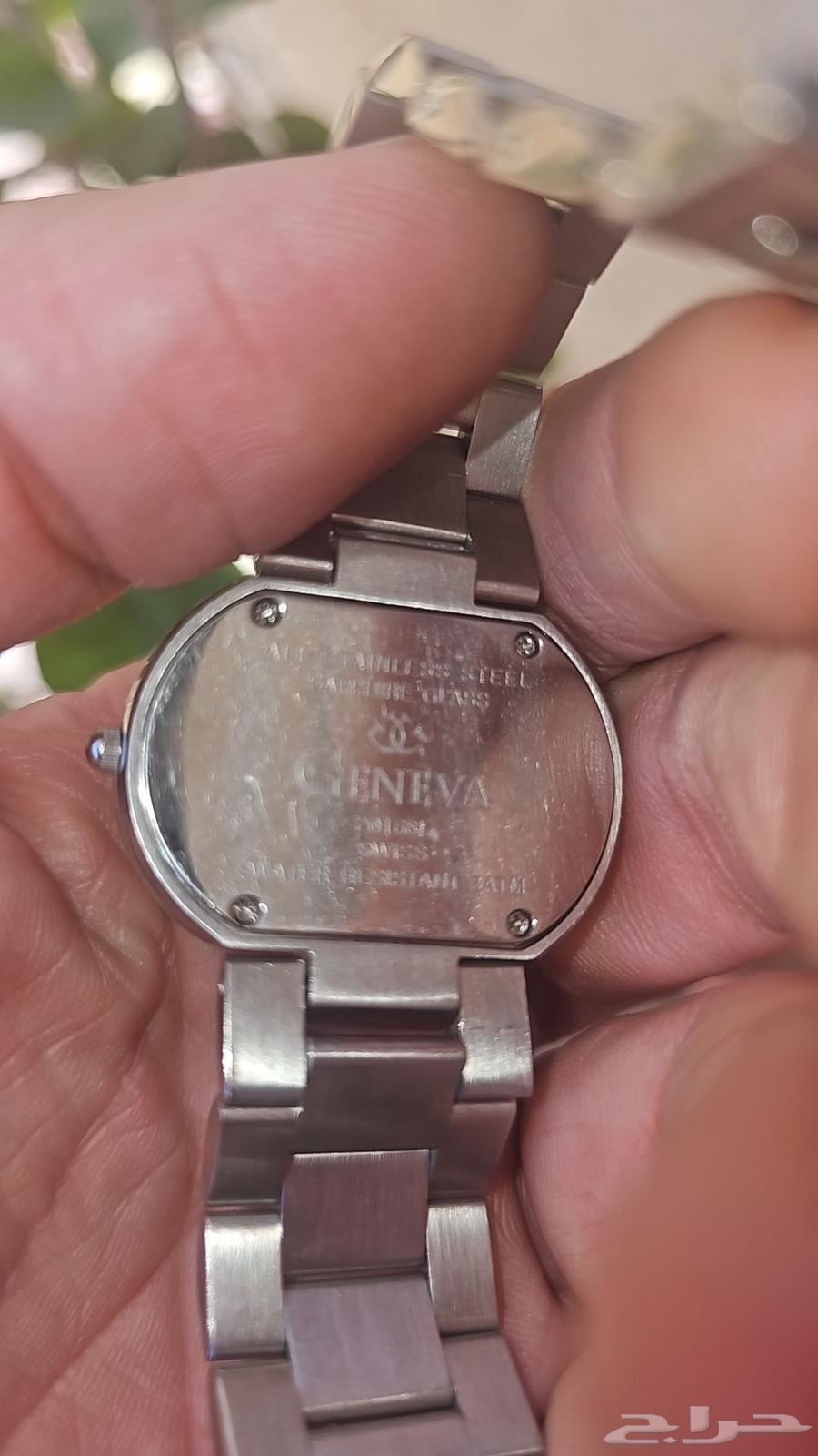 ساعة ماركة جنيفا Geneva صناعة سويسري عليها احجار زرقون طبيع63027675115907114