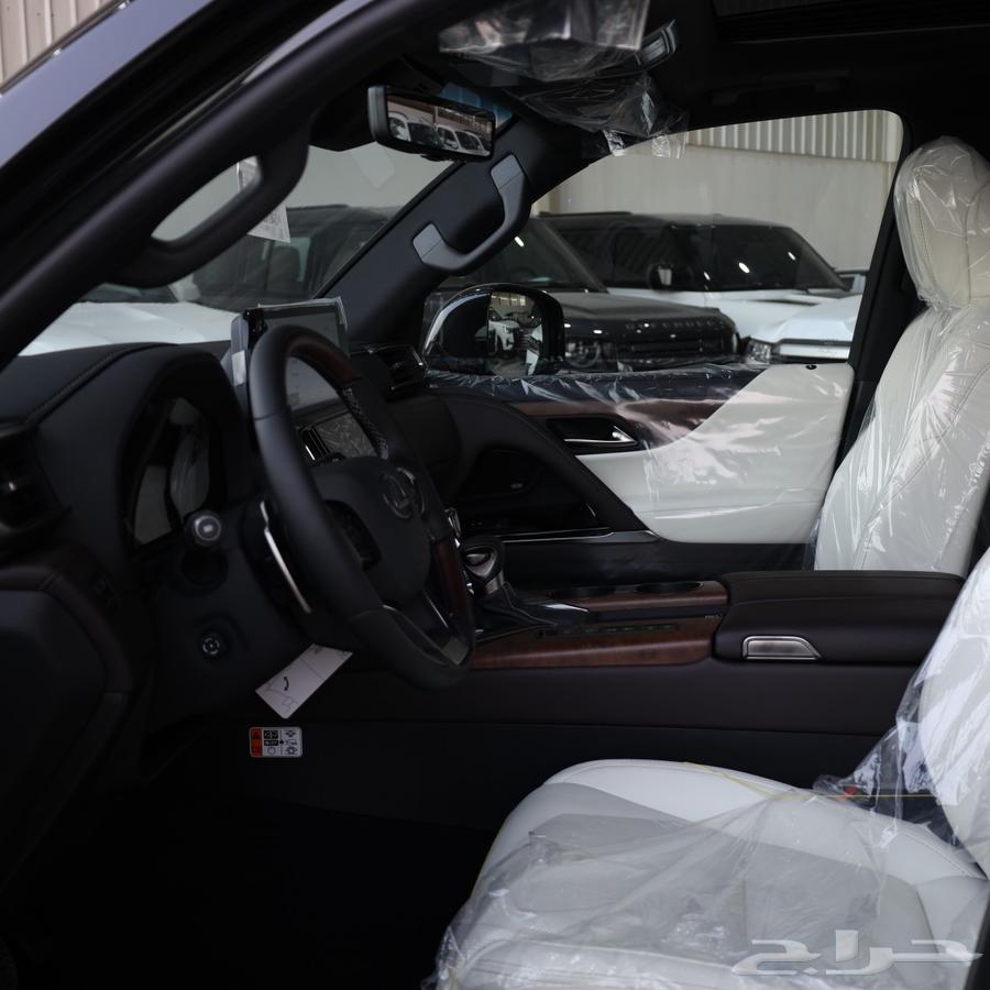 لكزس LX600 BB الساير أوف وايت 202563615532712578114