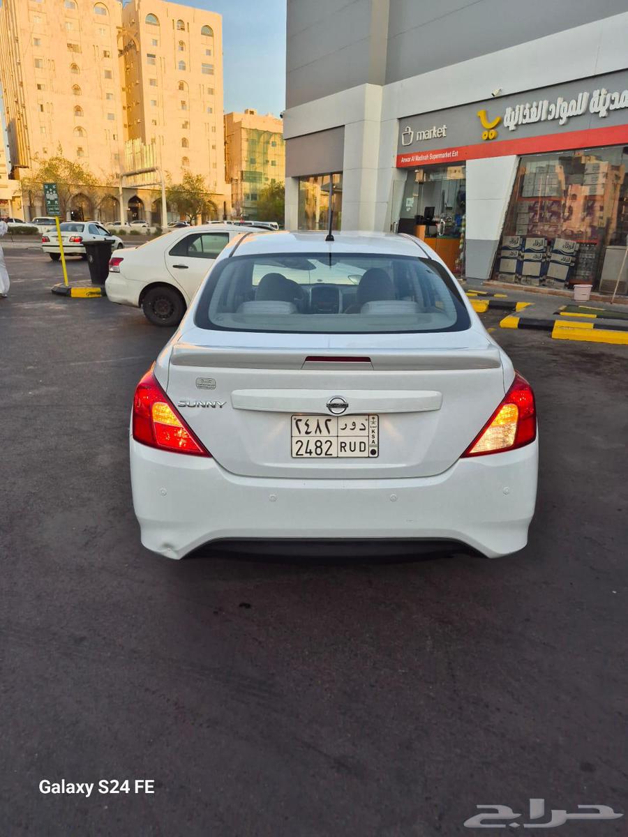 Nissan Sunny 202063615373662466111