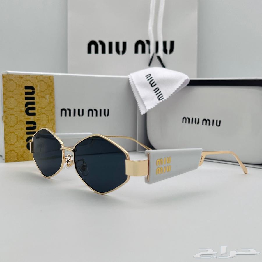Freshness of Miu Miu with accessories63342741936899111