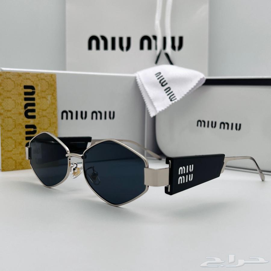 Freshness of Miu Miu with accessories63342741936899112