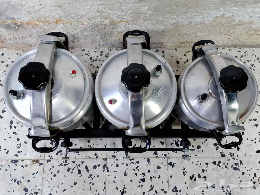 Three-Burner Gas Stove with Three Safi Pots63613120380161112
